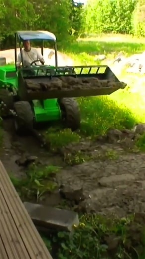 Built with brains and brawn #shorts #avant #avantloader