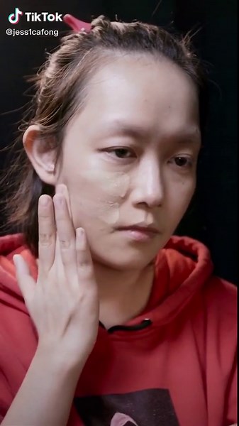 Audrey Hepburn Makeup Transformation Tips and Imitation Challenge