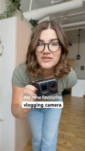 This vlogging camera is also perfect for street photography and comes with a cute printer! #acepro2