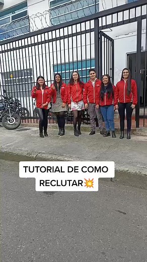 Tutorial de como reclutar 💥🤝 #risas #humor #comedia #personaje #oficina #empresa #hq5