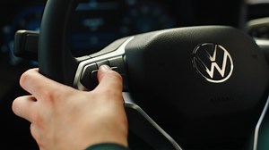 Traffic Jam Assist unlocks a new world of convenience! A combination of Adaptive Cruise Control and Lane Departure Warning takes the hassle away from slow moving traffic. #Amarok #AmarokWayOfLife #ThisIsAmarok #ThisIsSafety #NewAmarokForANewWorld #AmarokAventura #TechTuesday | VW Amarok and Vans South Africa