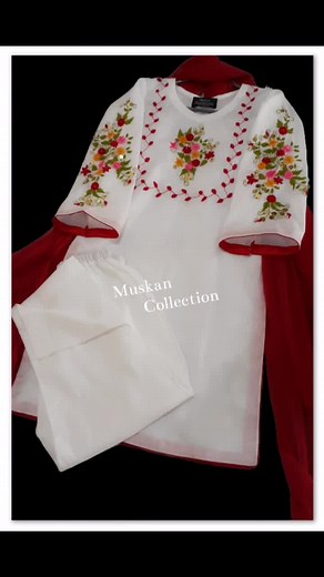 "Charming 3-piece suit for girls ! 🌟 White dress with hand-embroidere...