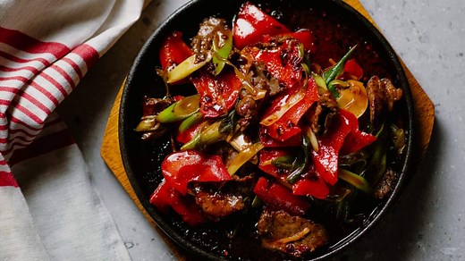 Sizzling Sichuan beef and capsicum