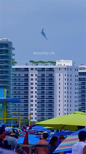 A B-2 Spirit Just Quietly Flew Over Miami Beach