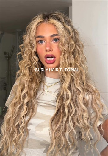 Curly Hair Tutorial: Easy Beach Waver Curls in Minutes