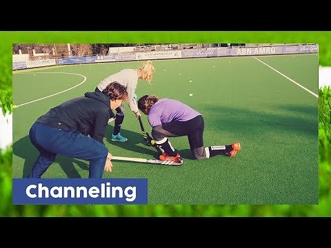 How to channel defend a striker - Field Hockey Technique | HockeyheroesTV