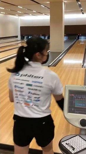 【The First Bowl】ボウリングナショナルチームが一発撮りストライクに挑戦 #石田万音