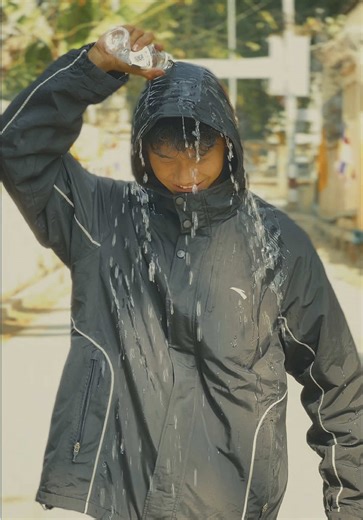 Water Test on Jacket: Thrift Fashion Tips