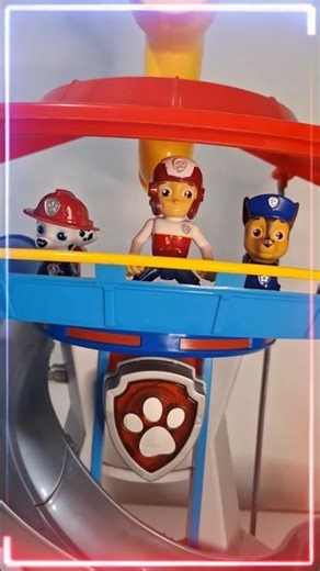 Filhotes da Patrulha Canina na Torre de Comando | Paw Patrol Tower Moments #pawpatrol #toys #views