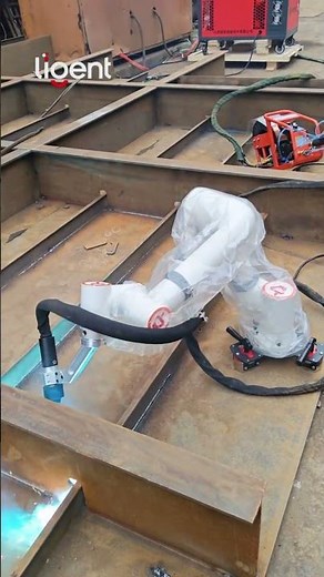 This is how factories weld now #automation #manufacturing #robotics #welding #cobot
