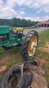 Let's walk around the John Deere 40T tractors. Farmerjohn #johndeere #tractor #dozer Part 3 | Farmer Johns Parts