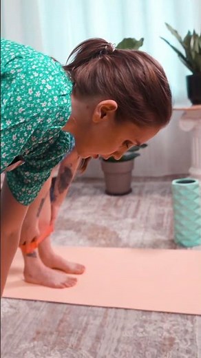 ACTIVE FULL BODY STRETCH 🧘‍♀️ | ALINA & TONYA’S HOME FLEXIBILITY SESSION