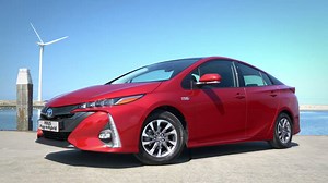 7.9K views · 32 reactions | The all-new Prius Plug-in Hybrid: > Drive as far as 50 km* without using any fuel > Fuel efficiency of up to 282 MPG > Low CO2 emissions estimated at 22 g/km Learn more and book a test drive at your local Toyota Dealer: https://goo.gl/M2yxgc #DiscoverHybrid | Toyota Ireland | Facebook