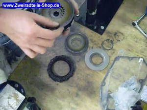 Montage des Kupplungspaket Simson Motor S51