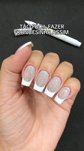 Larissa Leite Unhas on Instagram: "Tão fácil fazer francesinhas perfeitas assim 💅🏼🤍 esmalte branquinho transparente cai bem demais Cole o ID no buscador do Mercado Livre: Anita meu branquinho perfeito KNIZMF-CT8F Dailus top glass KNIZMF-DLUL 🎉 12/12 chegou a data dupla com 24h de ofertas incríveis no @mercadolivre #unhaslindas #francesinha #unhasfrancesinha #frenchnails #unhas #unhasperfeitas #DataDupla #MercadoLivre"