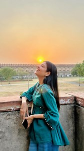 315K views · 173 reactions | Suggest next date idea?  Red Fort | Light and Sound Show | Delhi Darshan | Explore Delhi | Niharika Jain | Solo Date Idea | Niharika Jain | Facebook