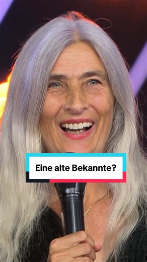 Anja überrascht Heidi mit einem Fotobuch voller Erinnerungen und sorgt sogar bei Jean Paul Gaultier für Nostalgie. ✨📖 #GNTM #GNTM2026