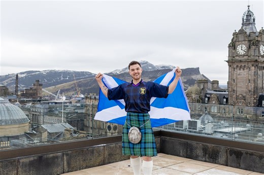 Man aiming to be first person to trek across US wearing kilt shares his driving force of motivation - AOL