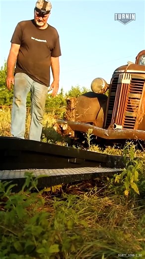 Oddly Satisfying 1937 GMC T14B Truck Repair #satisfying #restored #repair #revival #cars #turninrust | Turnin Rust