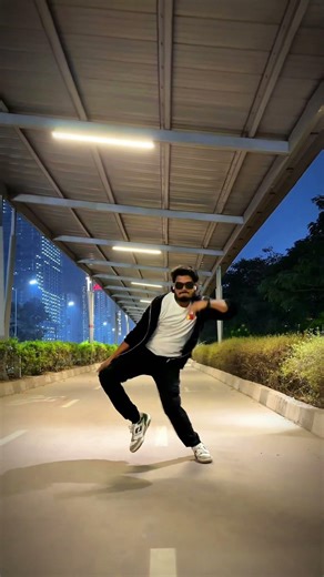 Yethu song from moonwalk movie #yethu #prabhudeva #dancer #imperfectdancer29