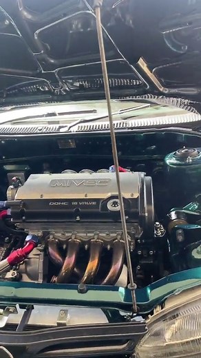 Exploring the MIVEC DOHC Engine Details