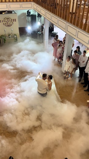 Відео користувача Event Effects (@event_effects) з композицією «Там де живе любов - Пісня Роду»