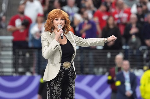 Watch Reba McEntire's Emotional Super Bowl 2024 National Anthem Performance