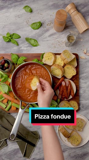 Cheesy Tomato Fondue Recipe for Your Pizza Party