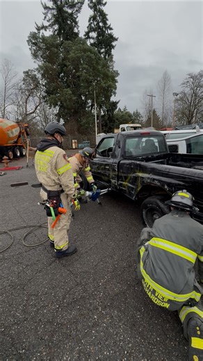 South King Extrication Team on Instagram: "SKXT likes to #MoveIt Today’s practice was all about learning how to create space to gain access for better patient care and scene safety! #extrication #navra #rescue #tools"