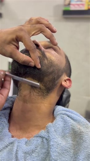 arshi men saloon Transform your look with our skilled stylists ##saloon 🇨🇦##parati 🇺🇸🇨🇦🇵🇰💇‍♂️👈##foryou