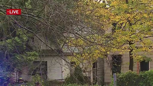 Kansas City Fire Department responds to two vacant house fires on Montgall Avenue