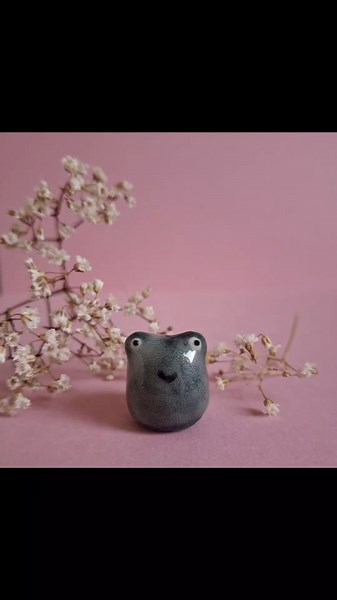 Check out the newest ceramic animals ✨️🐸 #ceramic #ceramics #ceramicstudio #ceramicart #handmade #pottery #cute #homedecor #animals #plants #creative #flowers