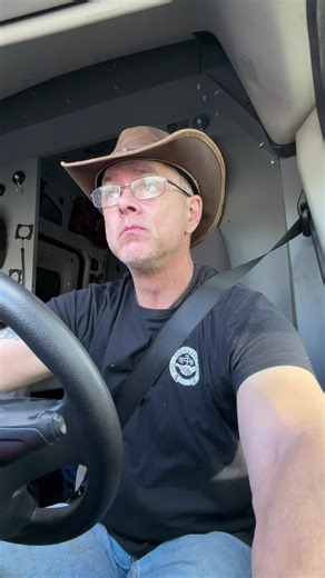 #hvacguy #hvac #airconditioning #bluecollar #skilledtrades @diversitech_int @Milwaukee Tool @hilmortools @Yessi