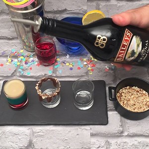 1.2M views · 14K shares | 3 shots Baileys ! 3 fois plus de fun :) | Chefclub Cocktails | Facebook