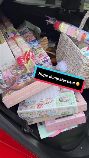 Huge dumpster diving haul ✨, they finally started throwing out Easter items so go check your dumpsters 😝 #hugehaul #dumpsterdiver #dumpsterdiving #fypシ #trashtotreasure