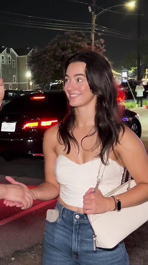 Does Magic Impress Girls? #fyp #foryou #foryoupage #magic #magictrick #mentalist #mindreader #girls #interview