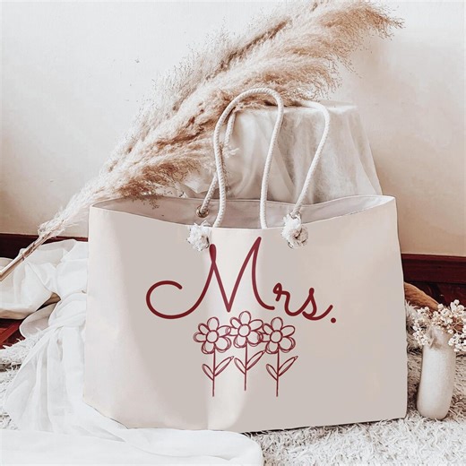 Personalized Mrs Tote Bag, Bridal Party Gift, Bride Custom Bag, Bachelorette Gift - Etsy