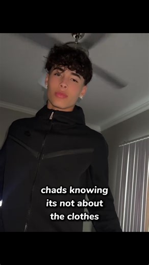 Nike Tech Quarter Zip Lookbook