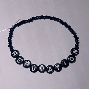 Taylor Swift ‘reputation’ bracelet