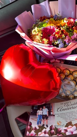 Surpresa.ph Wedding Anniversary Package (Delivery date: March 26, 2026 in Valenzuela City)