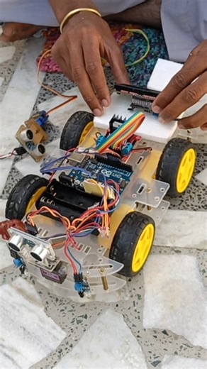 Humne Ghar Par Banayi AI Army Car 🤖🇮🇳 | Ye Robot Aapki Jaan Bacha Sakta Hai 😱 | Indian Innovation