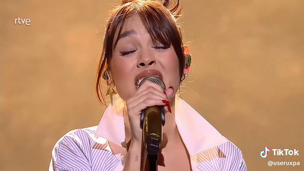 Danna Paola canta 'Hijo de la Luna' en That's My Jam