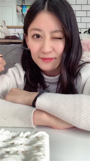 後ろを可愛い子がウロウロしてます、まず成功バージョンから🦊