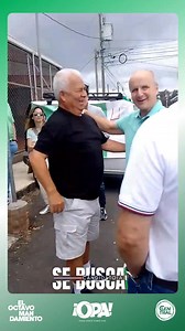 #SeBuscaCandidato: El expresidente José María Figueres llegó a la escuela San Cristobál Sur para emitir su voto y formar parte de la fiesta electoral en Liberación Nacional. ¿A cuál precandidato le habrá dado su respaldo? 🤔🤔 📺 Recuerde sintonizar Central Noticias por @genteopacr Canal 38. También disponible en: Liberty 20 digital, Telecable 20 análogo y 701 digital, Tigo 38 digital, Kölbi 38 KaTV y 2110 digital, Metrocom 38 digital, Claro 38 IPTV, Cable Caribe 54 análogo y 277 IPTV, Tico Líne