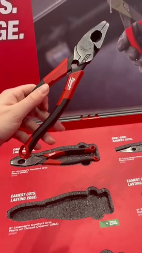 Smoothest Open & Close. 9" Lineman's Pliers w/ Thread Cleaner (USA). | Milwaukee Tool