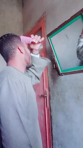 How to Style Hair with a Comb in Simple Steps