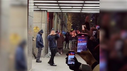 Bowen Yang’s final 'Saturday Night Live' exit