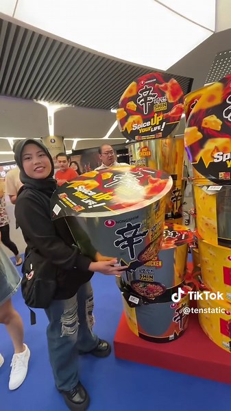 Unboxing Ramen Besar - Shin Ramyun Big Cup