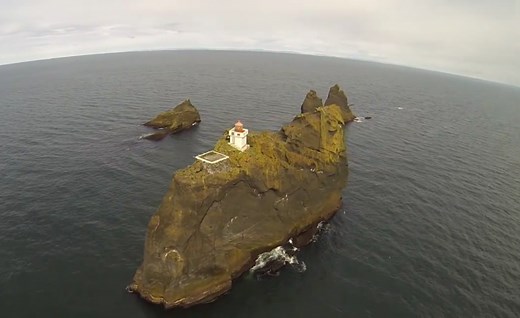 Watch: Incredible video from the stunning Þrídrangar lighthouse, South Iceland