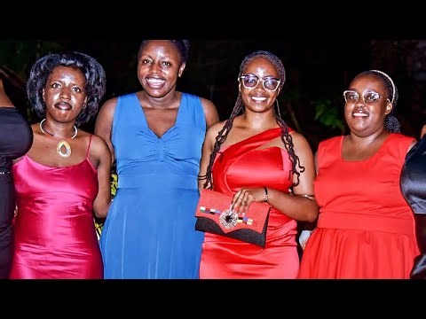 FIRST TIME COOKING CHAPATI BUT AM PROPHECIONAL ON PANCAKE RATE MY CHAPOS